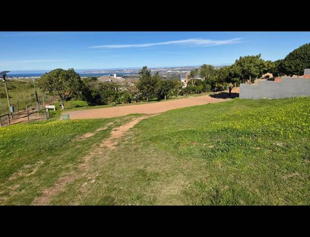 LAND FOR SALE IN MONTE CHRISTO
